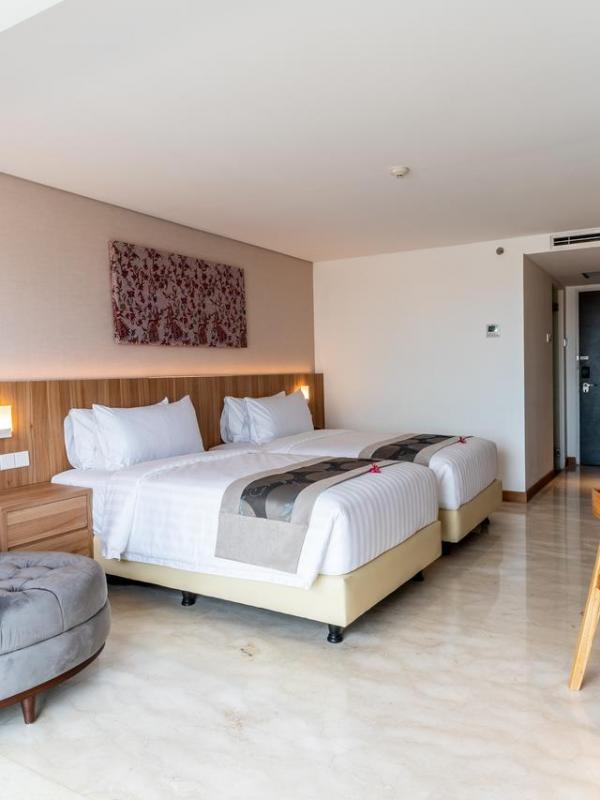 The Capital Hotel and Resort ( Rp 730.126 )
